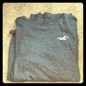 Hollister Long Sleved Tee✨